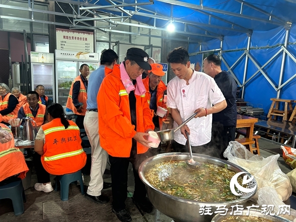 平輿縣政協(xié)委員姚林燕：情暖端午 致敬城市守護者