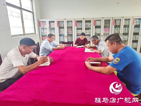平輿縣萬金店鎮(zhèn)：農(nóng)家書屋點(diǎn)亮文明新風(fēng)