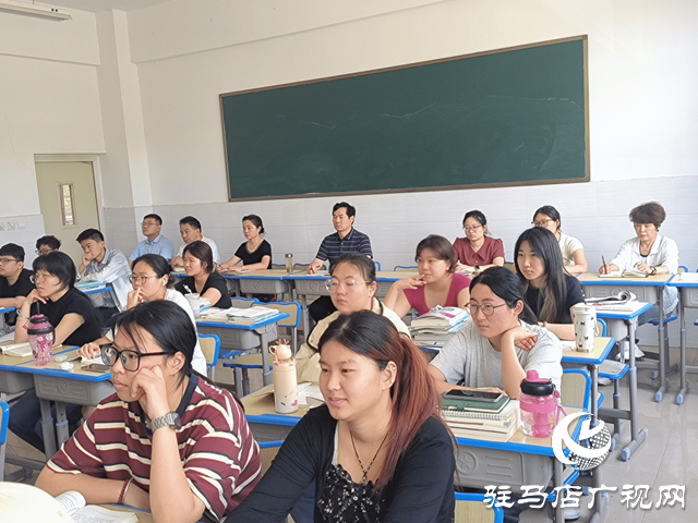 駐馬店職業(yè)技術學院黨委書記蘇新留深入康養(yǎng)與護理學院開展聽課調研工作