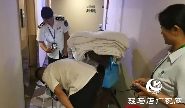 新蔡縣疾病預(yù)防控制中心(衛(wèi)生監(jiān)督所)開展高考考點(diǎn)周邊住宿場(chǎng)所專項(xiàng)監(jiān)督檢查