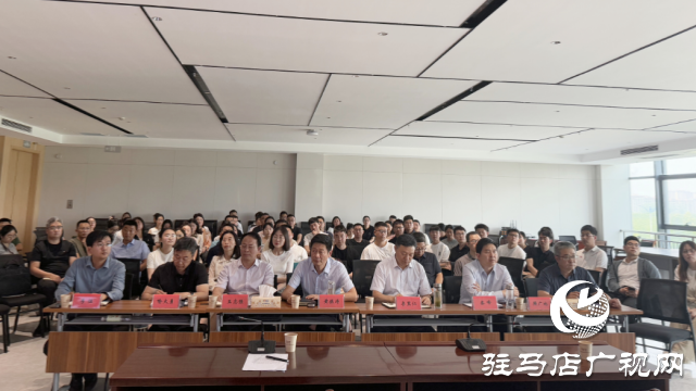 市豫資公司舉辦“豫青講習(xí)所”開班儀式暨第一課交流研討會(huì)