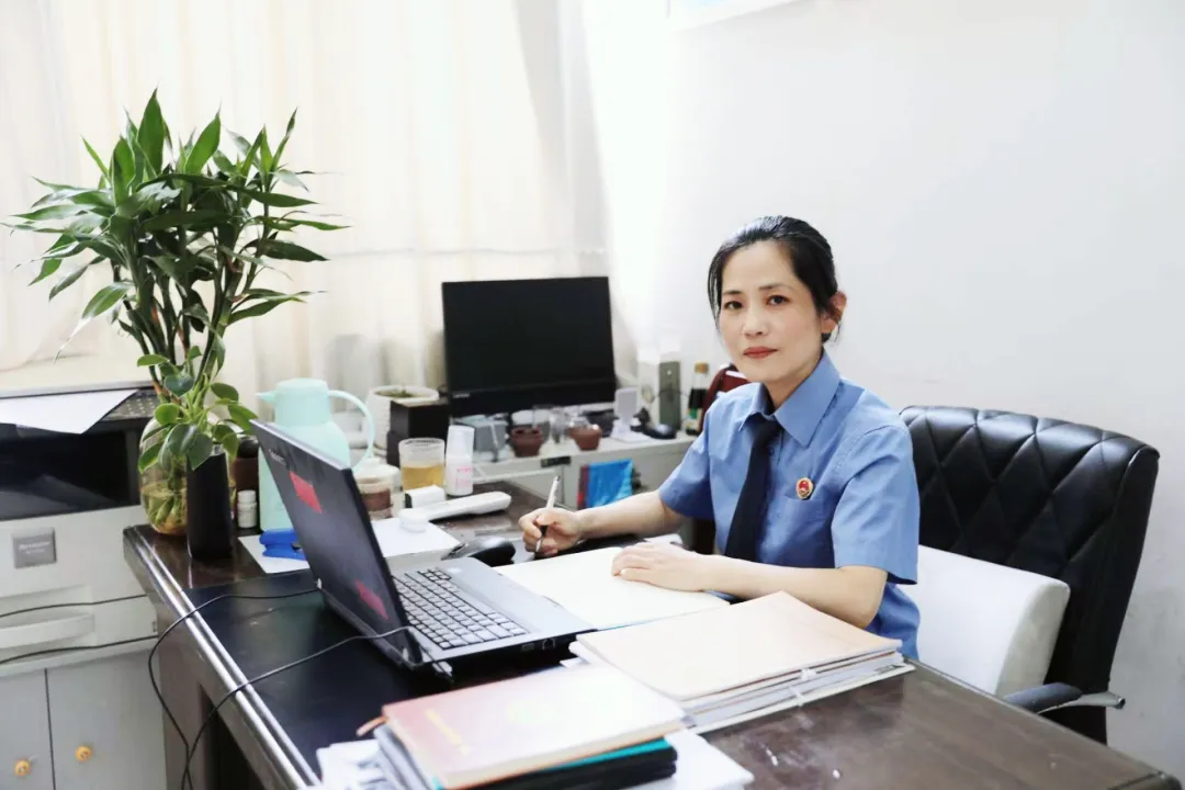 榮靖：驛城區(qū)檢察院檔案好管家