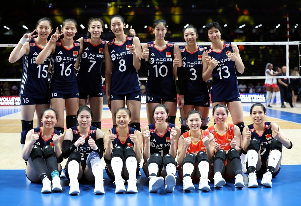 這場首考，新一代中國女排交出高分答卷