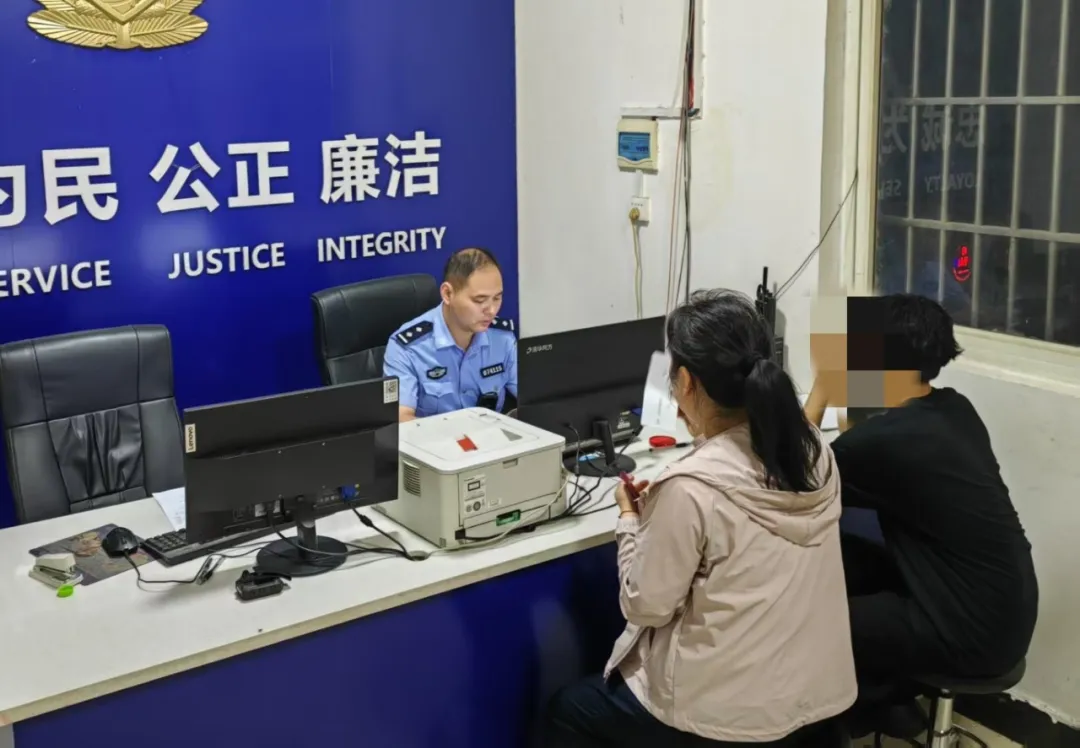  駐馬店公安: 護(hù)航高考 為夢(mèng)想“警”上添花