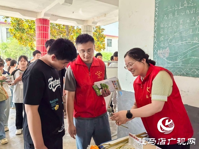  新蔡縣佛閣寺鎮(zhèn)：禁毒宣傳進(jìn)校園 護(hù)航成長(zhǎng)育未來(lái)