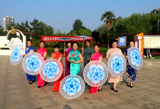 泌陽(yáng)縣“百姓宣傳直通車”開進(jìn)南河廣場(chǎng) 共話形勢(shì)政策“新聲”