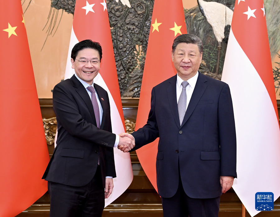 習(xí)近平會(huì)見(jiàn)新加坡總理黃循財(cái)