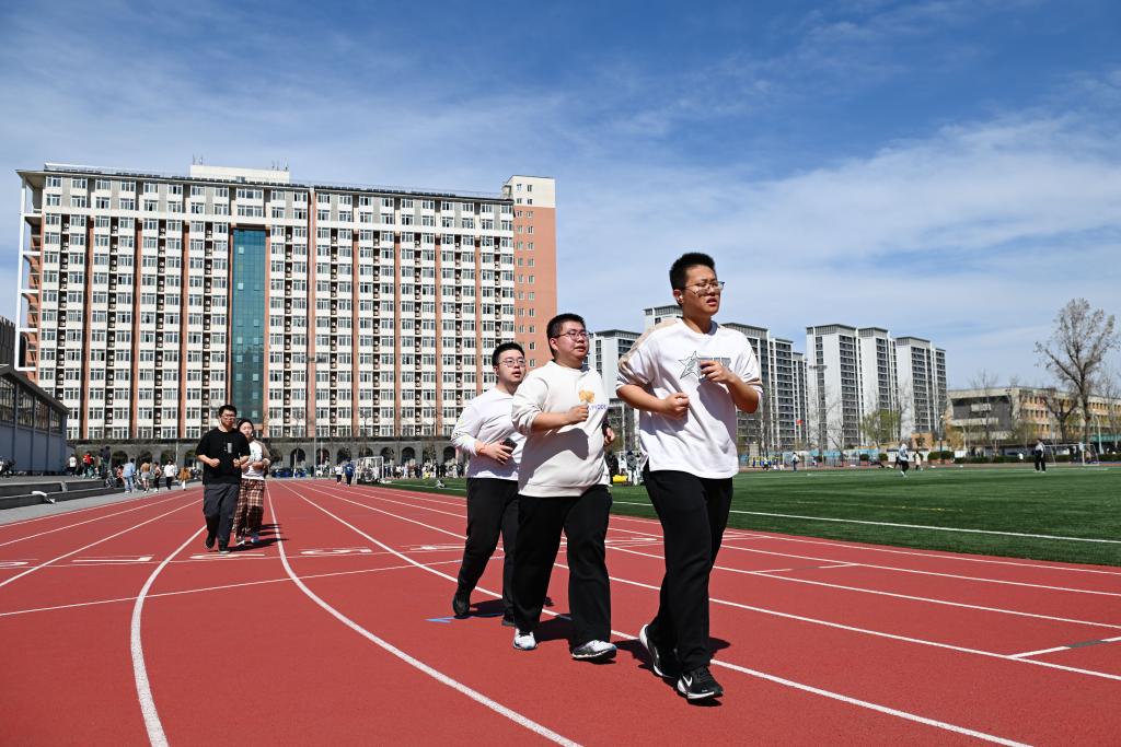 追光丨準(zhǔn)考證別扔！小心損失“一個億”