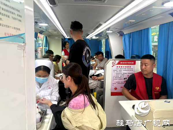平輿縣萬金店鎮(zhèn)：熱血點(diǎn)燃希望，愛心傳遞力量