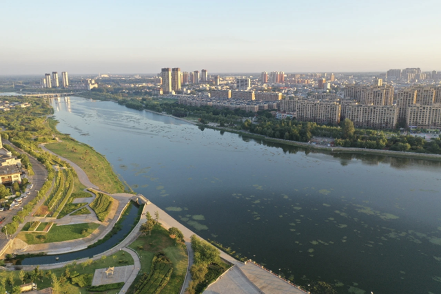 【大美天中】金暉鋪就泌陽畫 晨韻流淌故鄉(xiāng)情