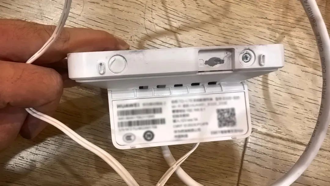 發(fā)現(xiàn)這種設備，請立即報警！