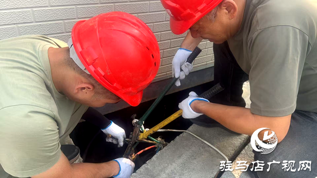 確山縣住建局：路燈人用汗水“點亮”城市夜空