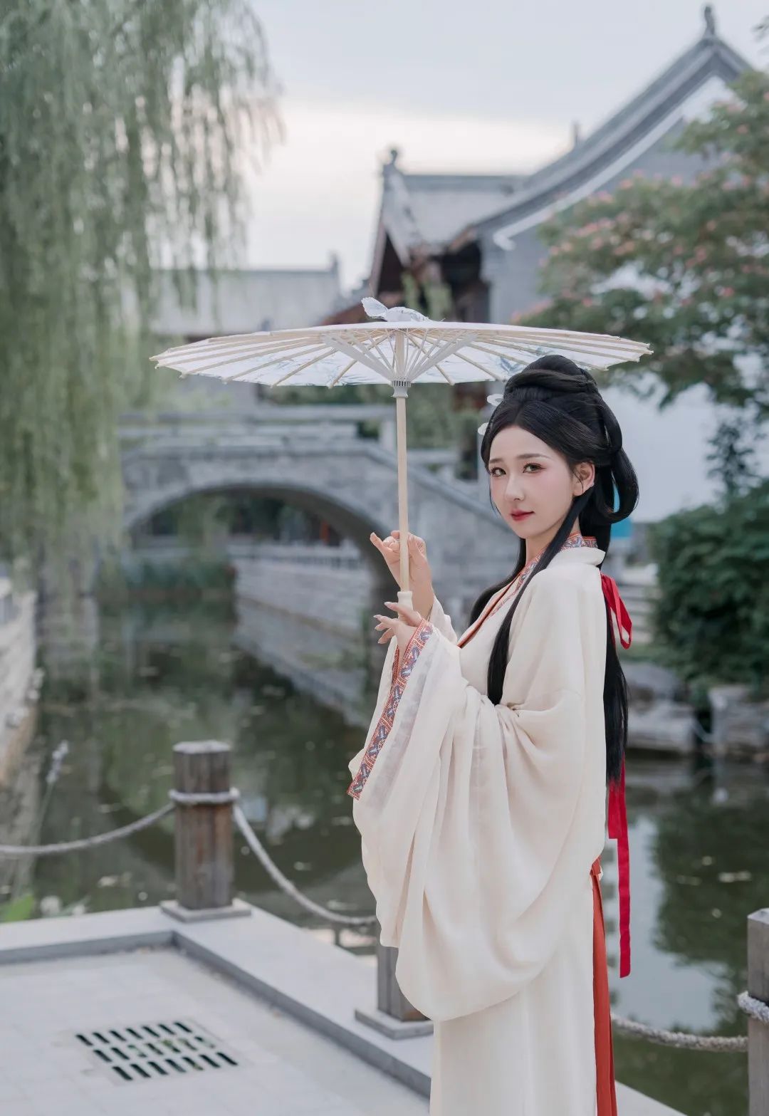 【古城驛站×華服盛世】皇家驛站抖音挑戰(zhàn)賽邀你穿越時(shí)空，C位出道！