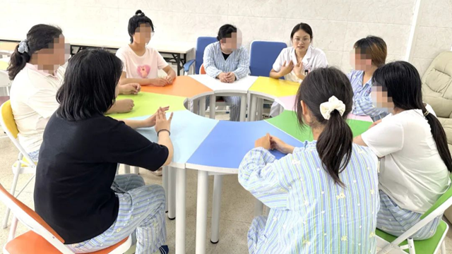 駐馬店市第二人民醫(yī)院成功幫助8歲女童告別分離焦慮，重綻純真笑顏