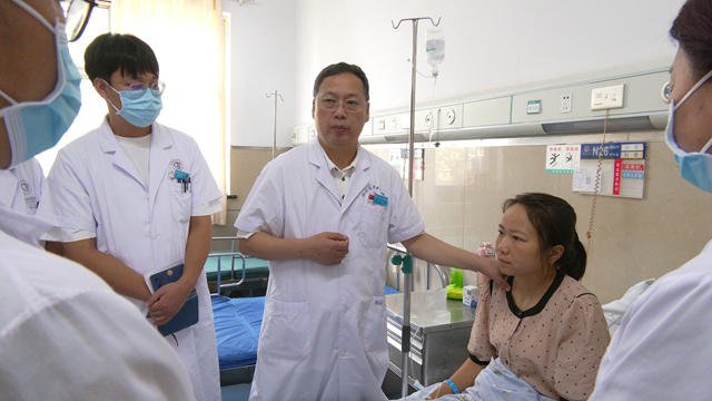 仁心照杏林 四十載守護(hù)&ldquo;頭等大事&rdquo;&mdash;&mdash;記駐馬店市中醫(yī)院中西醫(yī)結(jié)合腦病醫(yī)院院長(zhǎng)呂哲