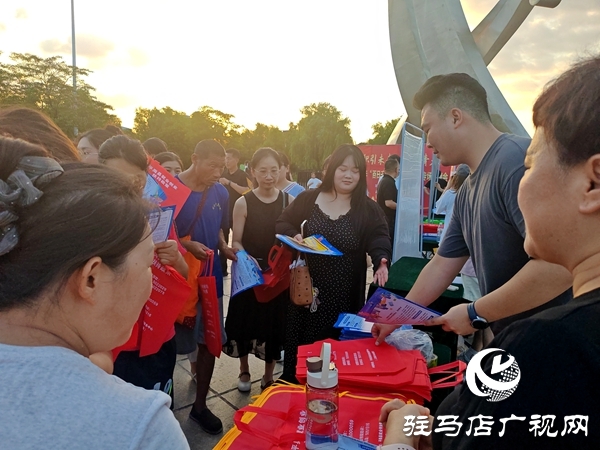 平輿縣2025年百日千萬招聘專項行動專場招聘會舉辦