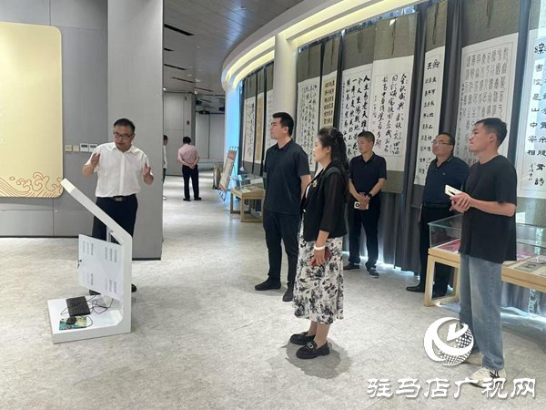 光明日報記者調(diào)研平輿縣新時代文明實踐中心 點贊文明實踐工作成效 
