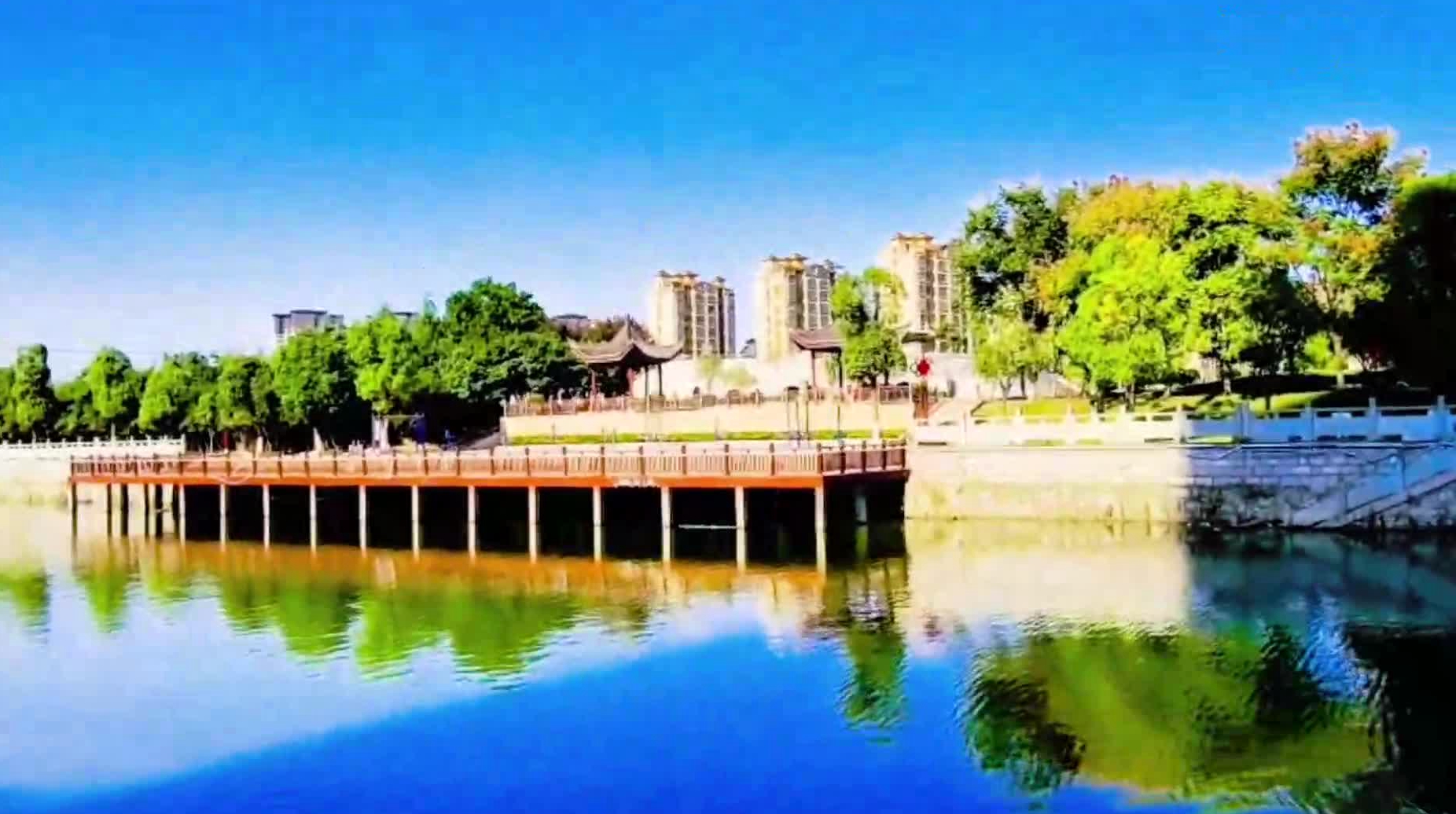 【大美天中】泌陽(yáng)縣：飛瀑流泉映夏色 夏日山水醉游人