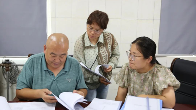 駐馬店市級評估專家組蒞臨市第一人民醫(yī)院指導(dǎo)消除艾滋病、梅毒和乙肝母嬰傳播工作