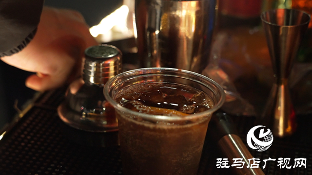 傳統(tǒng)消暑飲品帶動夜市經(jīng)濟的蓬勃發(fā)展