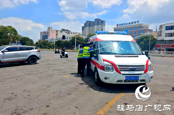 巡邏途中遇傷者,平輿巡防隊(duì)員高溫下筑起安全屏障