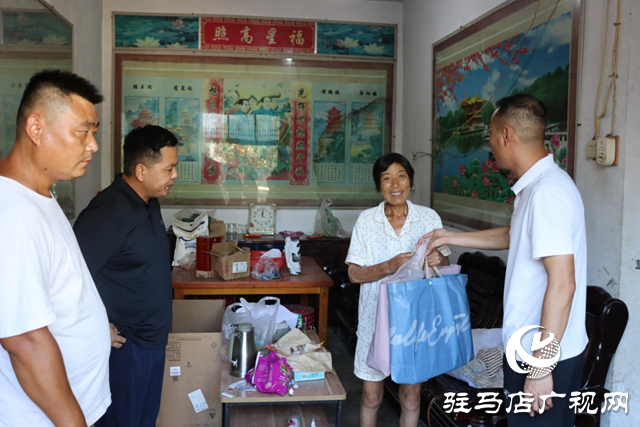 驛城區(qū)香山街道：八一”前夕送溫暖 走訪老兵聽烽火故事