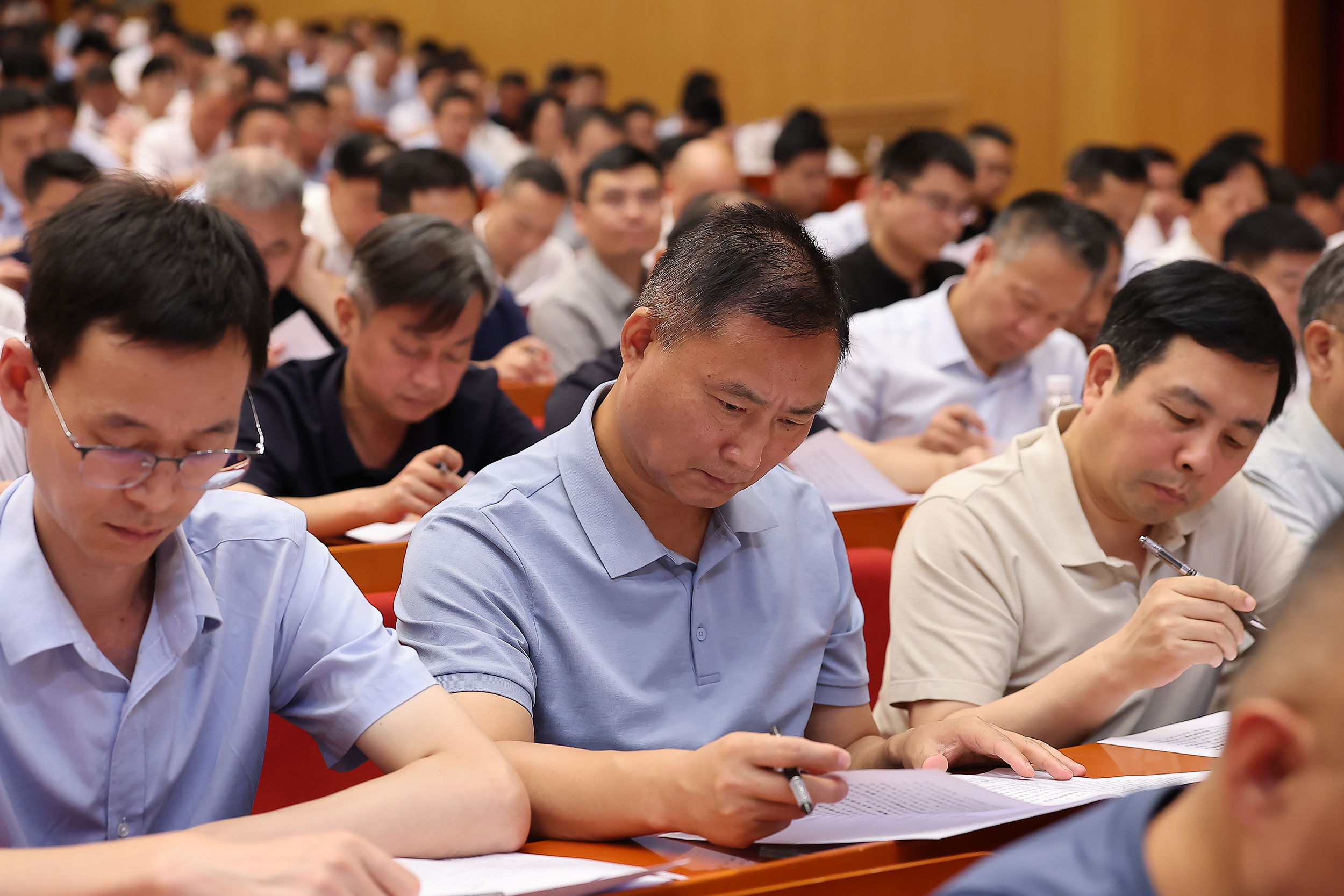 豫政快報 | 企業(yè)給廳局打分？這場大會有看點！