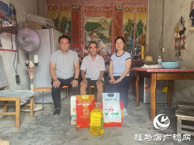 中國人壽財險駐馬店中支開展八一節(jié)前慰問活動