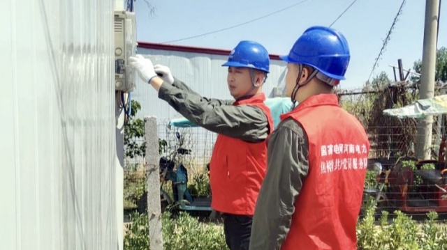 國網西平縣供電公司:精準施策抗旱保電 筑牢農田“電力防線”