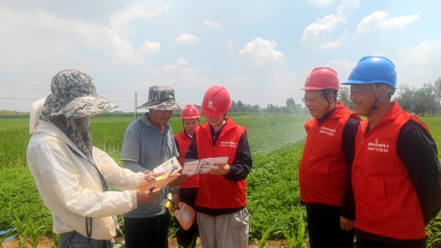 國(guó)網(wǎng)泌陽(yáng)縣供電公司:積極開展“抗旱保供黨員先行”主題黨日活動(dòng)