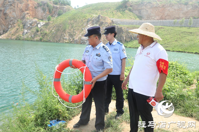 民警靠前“盯梢”護(hù)安全 巡查筑牢“安全網(wǎng)”守平安