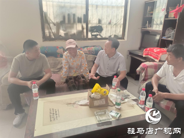  空共慶建軍節(jié) 情暖退伍兵