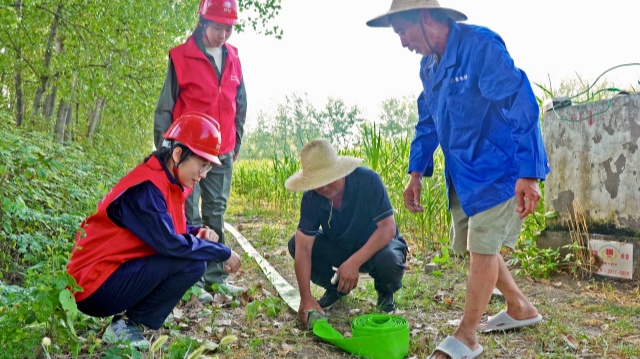 國(guó)網(wǎng)西平縣供電公司：抗旱保電有實(shí)招  守好農(nóng)民“糧”袋子