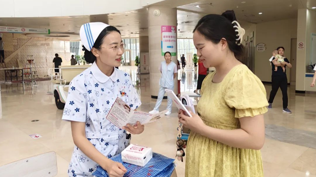 支持母乳喂養(yǎng) 呵護(hù)健康未來(lái)——駐馬店市中心醫(yī)院開(kāi)展世界母乳喂養(yǎng)周系列活動(dòng)
