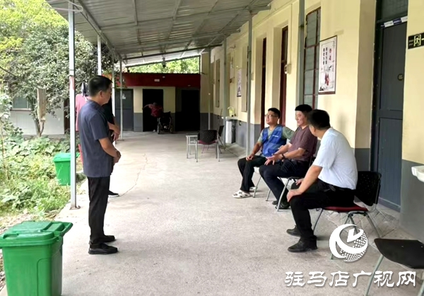 平輿縣民政局開展養(yǎng)老服務(wù)機(jī)構(gòu)安全防范和防汛救災(zāi)檢查工作