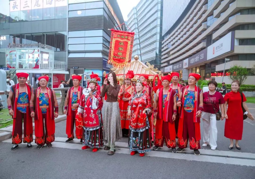 駐馬店摯地有戲隊閃耀《梨園春》俺村最有戲 總決賽舞臺