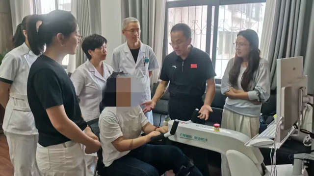 勵建安院士工作站臨床、教學(xué)、科研活動（第二十二期）暨無創(chuàng)腦機技術(shù)應(yīng)用與分析學(xué)習(xí)班在駐馬店市中醫(yī)院順利舉辦