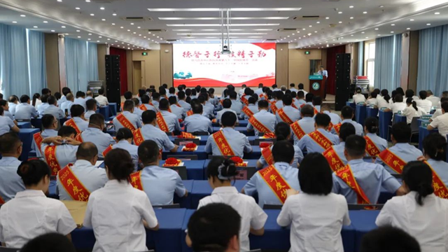  德馨于行 技精于勤——駐馬店市中心醫(yī)院舉辦第八個中國醫(yī)師節(jié)主題活動