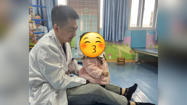  駐馬店市第一人民醫(yī)院：一面錦旗一份信賴，見證特殊兒童的成長蛻變