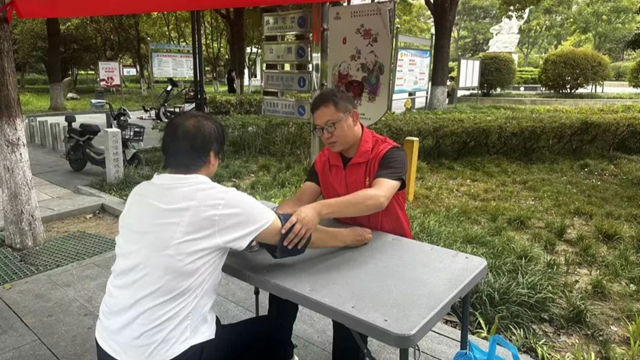 駐馬店市第一人民醫(yī)院開展第九個(gè)“全國殘疾預(yù)防日”宣傳義診活動(dòng)