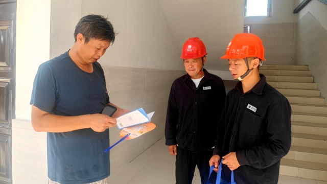 國網(wǎng)泌陽縣供電公司：安全進校園 護航開學(xué)季