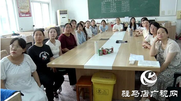 遂平一高組織全體師生收看紀(jì)念中國人民抗日戰(zhàn)爭暨世界反法西斯戰(zhàn)爭勝利80周年大會直播
