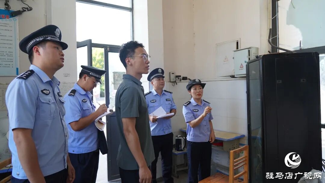 正陽(yáng)公安多措并舉 全力啟動(dòng)“開(kāi)學(xué)護(hù)航”模式