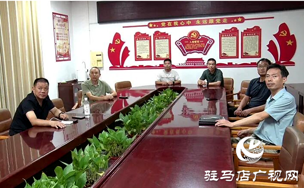 遂平一高組織全體師生收看紀(jì)念中國人民抗日戰(zhàn)爭暨世界反法西斯戰(zhàn)爭勝利80周年大會直播