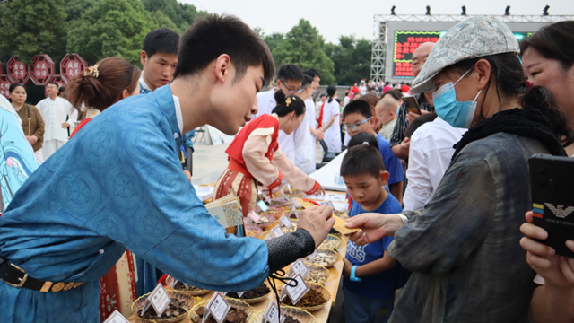  “逛夜市·學養(yǎng)生”駐馬店市第二中醫(yī)院將開展中醫(yī)文化夜市活動