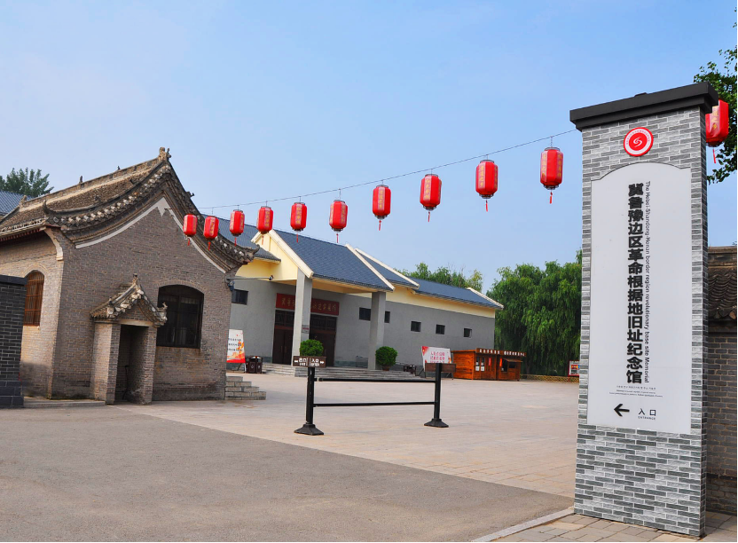 “老弟，這雙棉鞋給你穿”