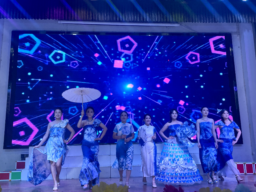 駐馬店市實(shí)驗(yàn)幼兒園開(kāi)展2025年教師節(jié)暨建園六十周年表彰大會(huì)