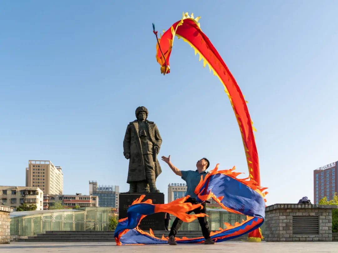 線上展｜銘記烽火鑄忠魂 藝韻傳薪頌英雄——駐馬店市紀(jì)念抗戰(zhàn)勝利80周年、楊靖宇將軍誕辰120周年美術(shù)書法攝影藝術(shù)展（五）