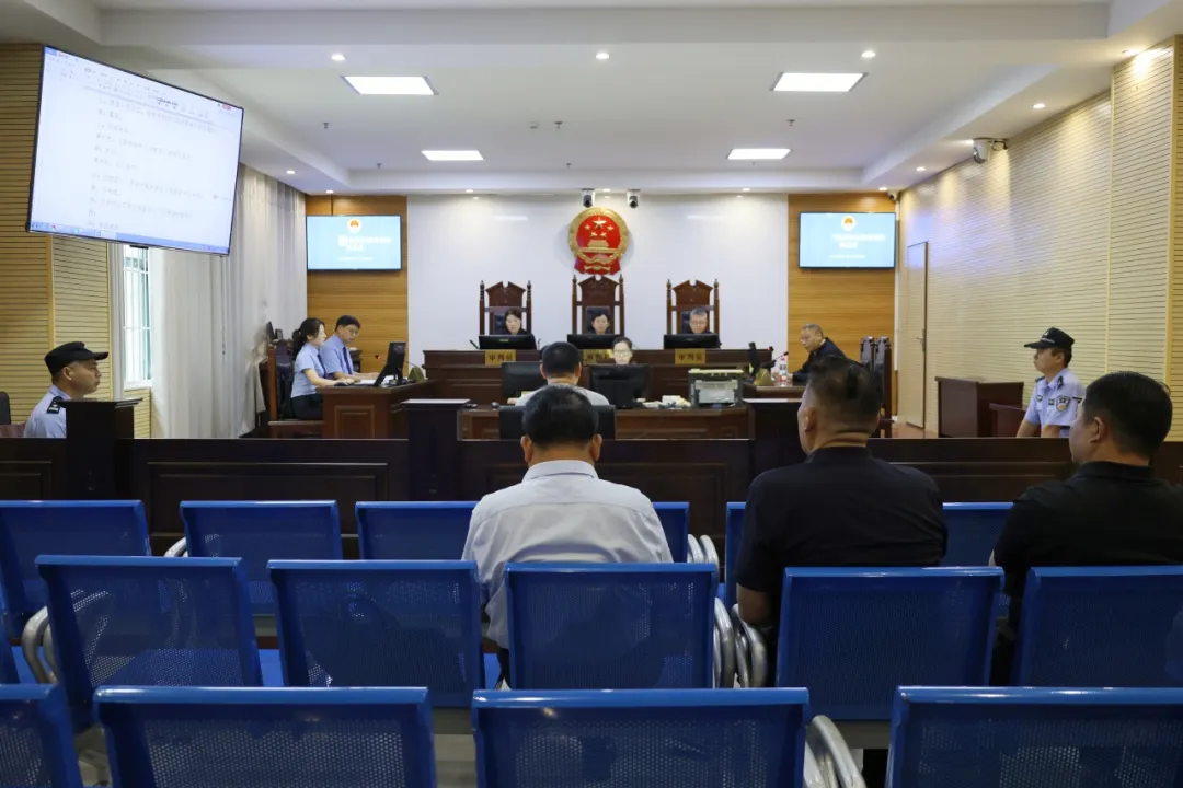 庭審觀摩“零距離” 檢企共筑“防護墻”——遂平縣檢察院多舉措護航企業(yè)創(chuàng)新發(fā)展