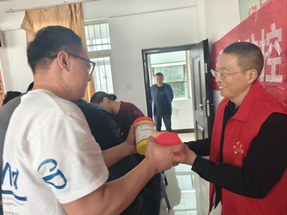 駐馬店市首席科普專家朱鳳霞、陶順啟授課 為布病等人畜共患病防控&ldquo;強(qiáng)技賦能&rdquo;